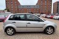Ford Fiesta ZETEC CLIMATE.. LOW INSURANCE.. SERVICE HISTORY.. IDEAL FIRST CAR 13