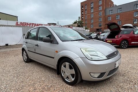 Ford Fiesta ZETEC CLIMATE.. LOW INSURANCE.. SERVICE HISTORY.. IDEAL FIRST CAR 1