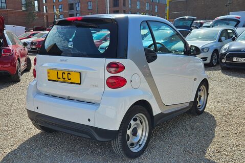 Smart Fortwo Coupe PURE MHD.. £20 ROAD TAX.. 1 PREVIOUS KEEPER.. SERVICE HISTORY.. GLASS ROOF 11