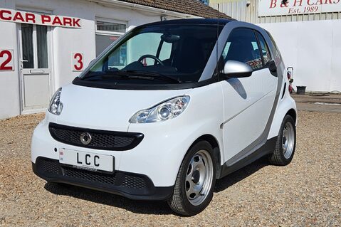 Smart Fortwo Coupe PURE MHD.. £20 ROAD TAX.. 1 PREVIOUS KEEPER.. SERVICE HISTORY.. GLASS ROOF 3