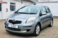 Toyota Yaris TR VVTI..1 PREVIOUS OWNER WITH 13 SERVICES !! 3