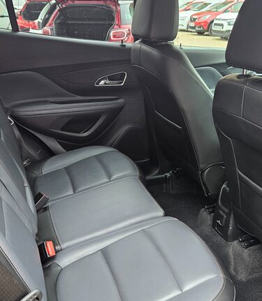 Vauxhall Mokka SE S/S..1 PREVIOUS OWNER.. 6 SERVICES..HEATED LEATHER.CRUISE.DAB.AIR CON... 3