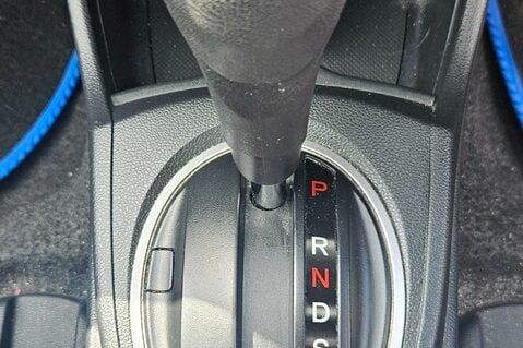 Honda Jazz I-VTEC EX.. AUTOMATIC.. 9 SERVICES.. STUNNING CAR 5