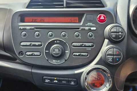 Honda Jazz I-VTEC EX.. AUTOMATIC.. 9 SERVICES.. STUNNING CAR 11
