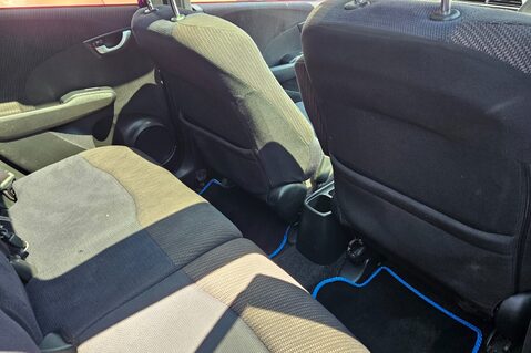 Honda Jazz I-VTEC EX.. AUTOMATIC.. 9 SERVICES.. STUNNING CAR 13