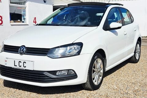 Volkswagen Polo SE..75 BHP WITH GLASS SUNROOF..7 SERVICES.. £20 ROAD TAX.. STUNNING CAR 4