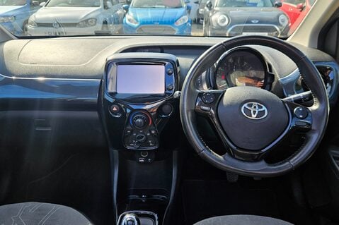 Toyota Aygo VVT-I X-PRESSION X-SHIFT.. 8 MAIN DEALER SERVICES.. ELECTRIC SUNROOF.. RARE 16