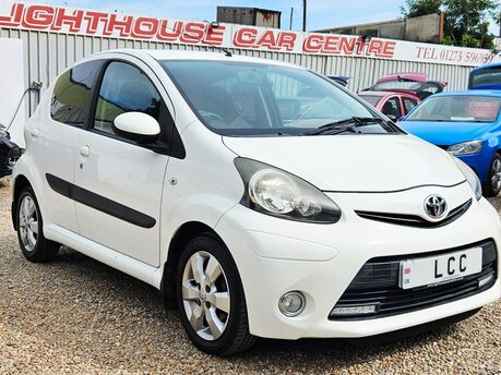 Toyota Aygo VVT-I FIRE MM ..AIR CON. AUTOMATIC.. SERVICE HISTORY.. £20 ROAD TAX..DAB ..