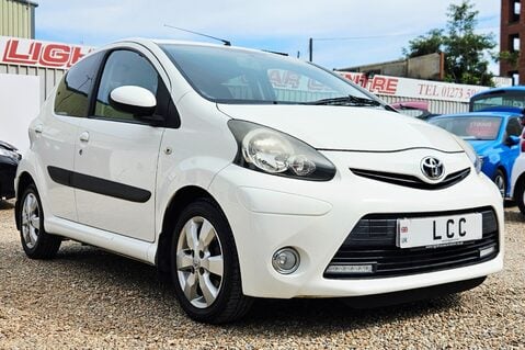Toyota Aygo VVT-I FIRE MM ..AIR CON. AUTOMATIC.. SERVICE HISTORY.. £20 ROAD TAX..DAB .. 2