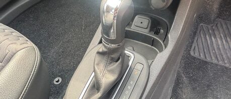 Vauxhall Corsa 1.4 SE AUTOMATIC.. HEATED SEATS..AIR CON..FULL SERVICE HISTORY..11 SERVICES 1