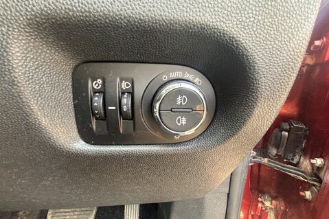 Vauxhall Corsa 1.4 SE AUTOMATIC.. HEATED SEATS..AIR CON..FULL SERVICE HISTORY..11 SERVICES 16