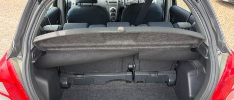 Toyota Yaris TR VVT-I MM.. AUTOMATIC.. AIR CON.. PADDLE SHIFT.. 16 MAIN DEALER SERVICES  1