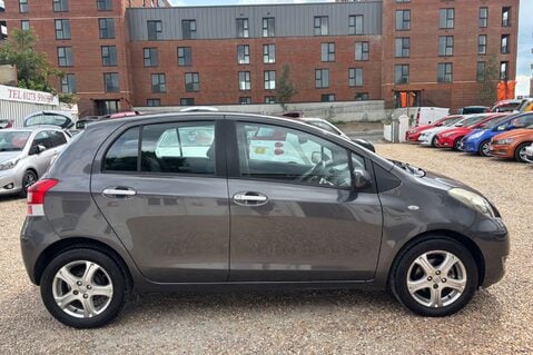 Toyota Yaris TR VVT-I MM.. AUTOMATIC.. AIR CON.. PADDLE SHIFT.. 16 MAIN DEALER SERVICES  5