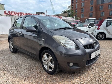 Toyota Yaris TR VVT-I MM.. AUTOMATIC.. AIR CON.. PADDLE SHIFT.. 16 MAIN DEALER SERVICES 