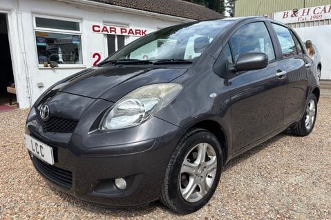 Toyota Yaris TR VVT-I MM.. AUTOMATIC.. AIR CON.. PADDLE SHIFT.. 16 MAIN DEALER SERVICES  7