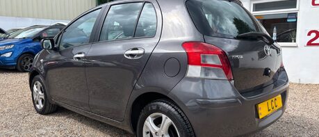 Toyota Yaris TR VVT-I MM.. AUTOMATIC.. AIR CON.. PADDLE SHIFT.. 16 MAIN DEALER SERVICES  1