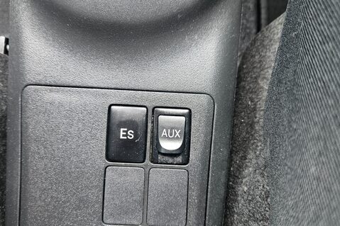 Toyota Yaris TR VVT-I MM.. AUTOMATIC.. AIR CON.. PADDLE SHIFT.. 16 MAIN DEALER SERVICES  27