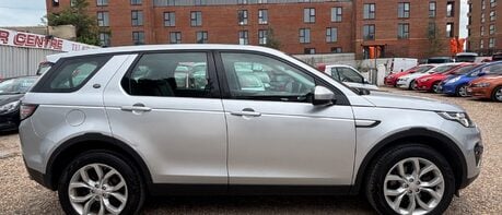 Land Rover Discovery Sport 2.0 TD4 HSE 1 OWNER,FULL HISTORY.DAB RADIO,HEATED SCREEN,HEATED LEATHER 1