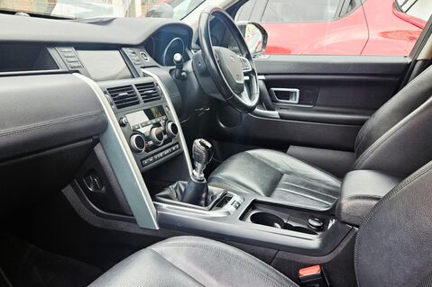 Land Rover Discovery Sport 2.0 TD4 HSE 1 OWNER,FULL HISTORY.DAB RADIO,HEATED SCREEN,HEATED LEATHER 18