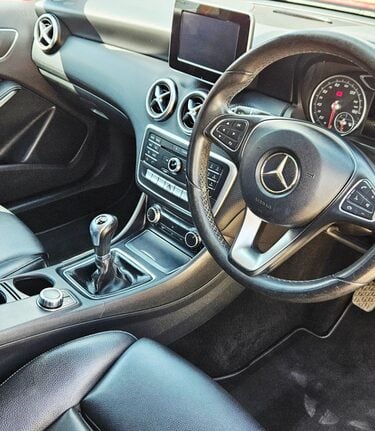 Mercedes-Benz A Class A 180 D SE EXECUTIVE SAT NAV.. LEATHER.. BLUETOOTH.. £20 TAX..  3
