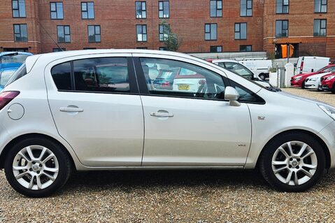 Vauxhall Corsa SXI A/C CDTI.. 10 SERVICES.. LOW INSURANCE GROUP.. £35 ROAD TAX.. A/C..AUX 10