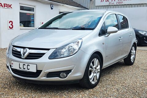 Vauxhall Corsa SXI A/C CDTI.. 10 SERVICES.. LOW INSURANCE GROUP.. £35 ROAD TAX.. A/C..AUX 4