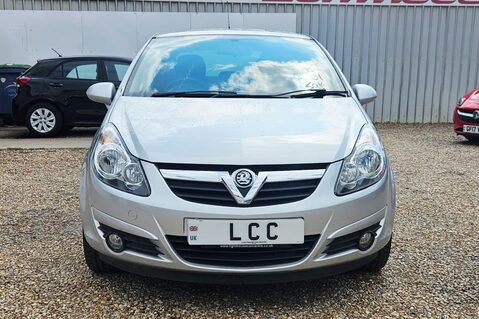 Vauxhall Corsa SXI A/C CDTI.. 10 SERVICES.. LOW INSURANCE GROUP.. £35 ROAD TAX.. A/C..AUX 3