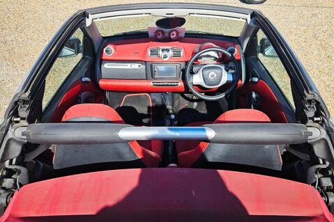 Smart Fortwo Cabrio PASSION MHD.. CONVERTIBLE.. 8 SERVICES ..£20 ROAD TAX.. BLUETOOTH.. A/C  1