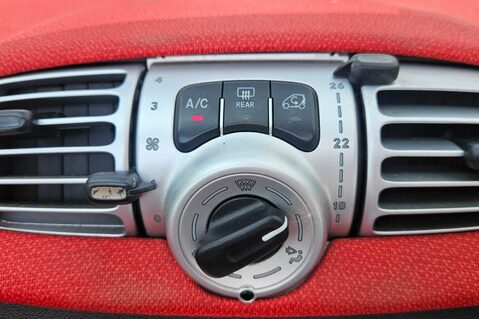 Smart Fortwo Cabrio PASSION MHD.. CONVERTIBLE.. 8 SERVICES ..£20 ROAD TAX.. BLUETOOTH.. A/C  19