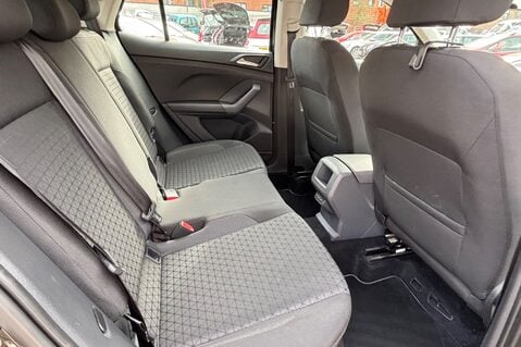 Volkswagen T-Cross SE TSI.. AUTOMATIC.. APPLE/ANDROID CARPLAY..PADDLE SHIFT.. 5 SERVICES.. A/C 10