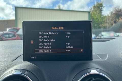 Audi Q2 TFSI SPORT...APPLE PLAY..CRUISE CONTROL.SAT NAV..DAB RADIO..BEST COLOUR 12