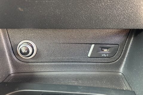 Audi Q2 TFSI SPORT...APPLE PLAY..CRUISE CONTROL.SAT NAV..DAB RADIO..BEST COLOUR 16