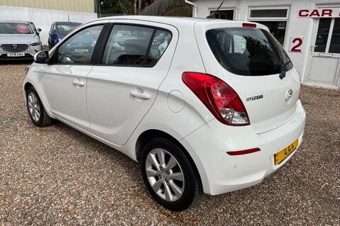 Hyundai i20 ACTIVE.. BLUETOOTH.. REVERSING SENSORS.. A/C.. 8 SERVICES.. £35 R/TAX..  15