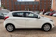 Hyundai i20 ACTIVE.. BLUETOOTH.. REVERSING SENSORS.. A/C.. 8 SERVICES.. £35 R/TAX..  9