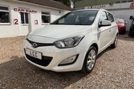 Hyundai i20 ACTIVE.. BLUETOOTH.. REVERSING SENSORS.. A/C.. 8 SERVICES.. £35 R/TAX..  7
