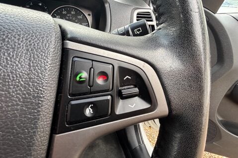 Hyundai i20 ACTIVE.. BLUETOOTH.. REVERSING SENSORS.. A/C.. 8 SERVICES.. £35 R/TAX..  14
