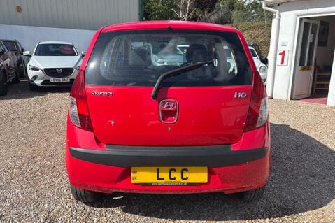 Hyundai i10 COMFORT.. AUTOMATIC.. 16 SERVICES.. A/C.. IDEAL FIRST CAR... LOW INSURANCE 17