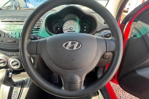 Hyundai i10 COMFORT.. AUTOMATIC.. 16 SERVICES.. A/C.. IDEAL FIRST CAR... LOW INSURANCE 13
