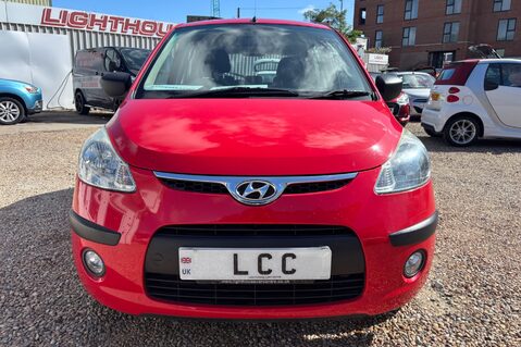 Hyundai i10 COMFORT.. AUTOMATIC.. 16 SERVICES.. A/C.. IDEAL FIRST CAR... LOW INSURANCE 21