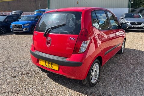 Hyundai i10 COMFORT.. AUTOMATIC.. 16 SERVICES.. A/C.. IDEAL FIRST CAR... LOW INSURANCE 16
