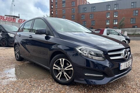 Mercedes-Benz B Class B 180 SE..AUTOMATIC..SAT NAV.. REVERSING CAMERA.. FULL LEATHER.. 5 SERVICES 1