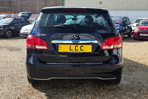Mercedes-Benz B Class B 180 SE..AUTOMATIC..SAT NAV.. REVERSING CAMERA.. FULL LEATHER.. 5 SERVICES 10