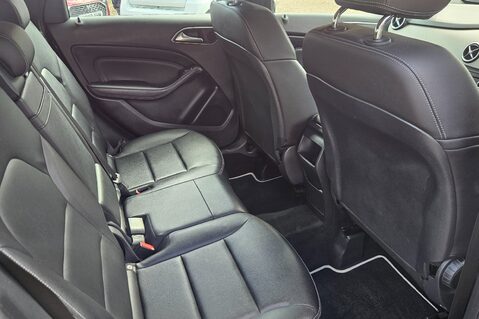 Mercedes-Benz B Class B 180 SE..AUTOMATIC..SAT NAV.. REVERSING CAMERA.. FULL LEATHER.. 5 SERVICES 15