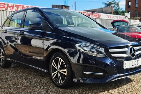 Mercedes-Benz B Class B 180 SE..AUTOMATIC..SAT NAV.. REVERSING CAMERA.. FULL LEATHER.. 5 SERVICES 2