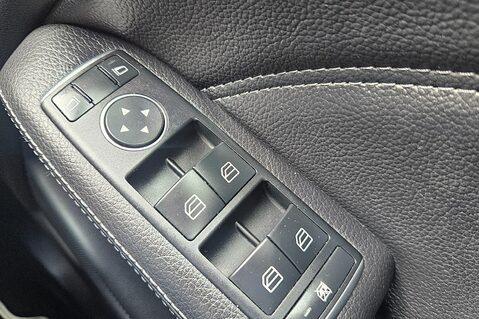 Mercedes-Benz B Class B 180 SE..AUTOMATIC..SAT NAV.. REVERSING CAMERA.. FULL LEATHER.. 5 SERVICES 28