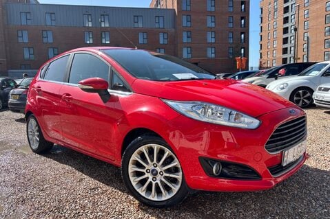 Ford Fiesta TITANIUM X AUTOMATIC! 1 PREVIOUS OWNER! £35 ROAD TAX! 5 SERVICES! 1