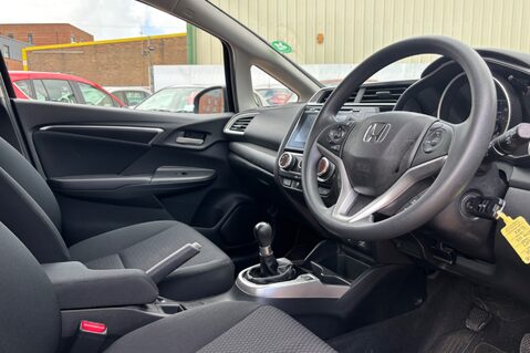 Honda Jazz I-VTEC SE NAVI DEMO + 1OWNER! FULL HISTORY! 7 HONDA SERVICES! 2