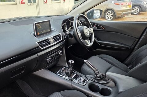 Mazda 3 2.0 SE-L  GREAT SERVICE HISTORY! 8 SERVICES! £35 ROAD TAX! SAT NAV.DAB  21