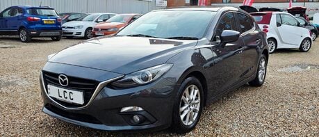Mazda 3 2.0 SE-L  GREAT SERVICE HISTORY! 8 SERVICES! £35 ROAD TAX! SAT NAV.DAB  1