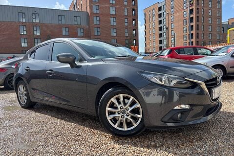 Mazda 3 2.0 SE-L  GREAT SERVICE HISTORY! 8 SERVICES! £35 ROAD TAX! SAT NAV.DAB  1